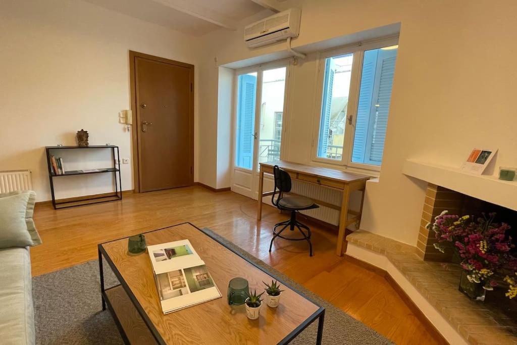 Cute Apartment At The Foot Of Lycabettus Hill Athens Luaran gambar
